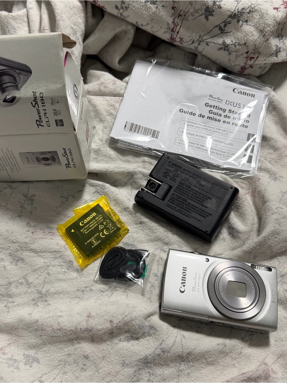 Canon powershot ELPH 180 Silver Point-and-Shoot Digital Camera brand new in box - Picture 3 of 9